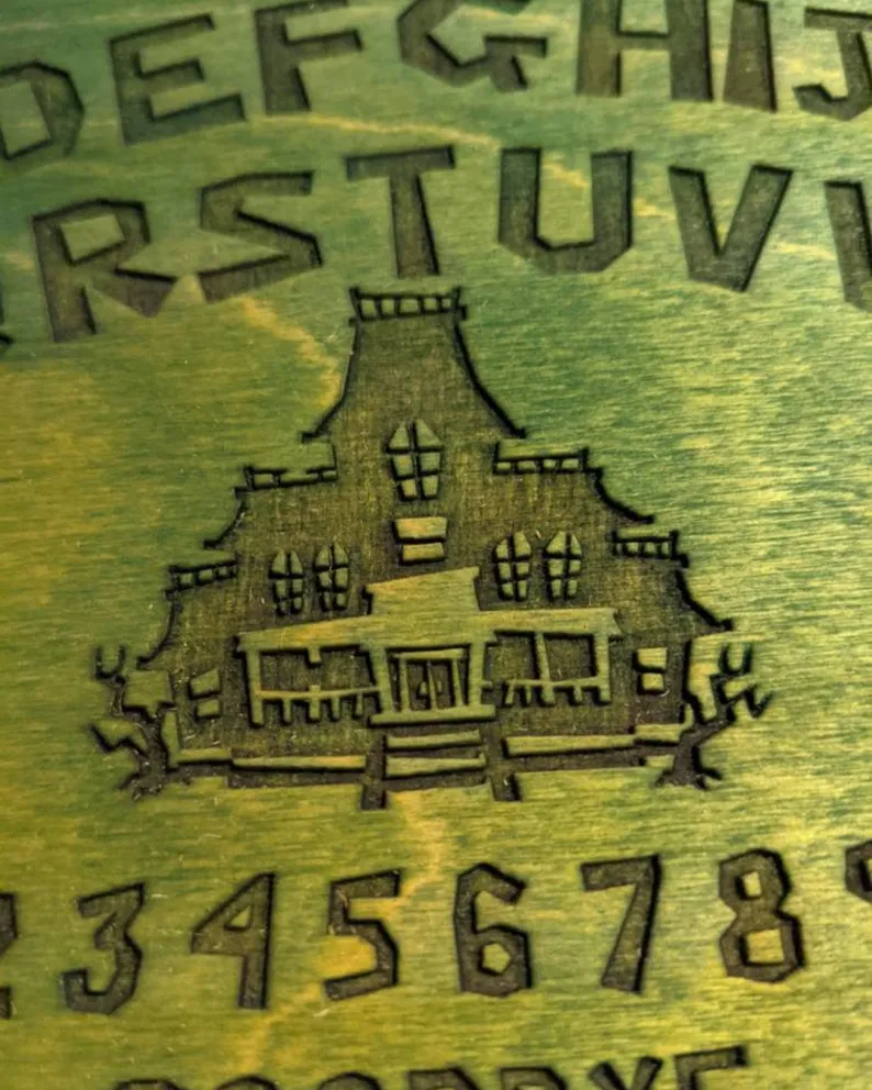 Louija board Luigi themed Ouija board with Boo planchette